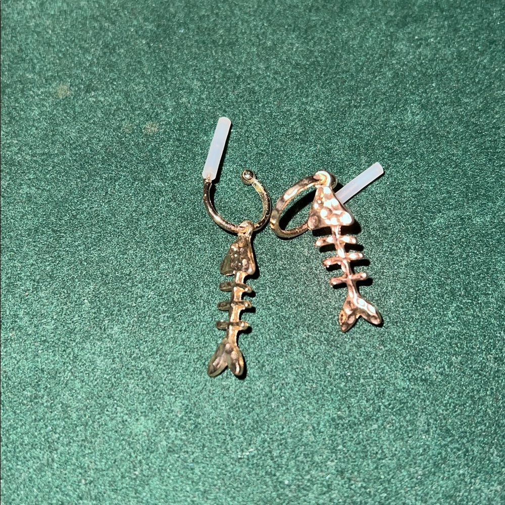 Gold Fishbone Earrings